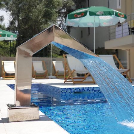 Grejm Lux Family Apartments Petrovac Luaran gambar