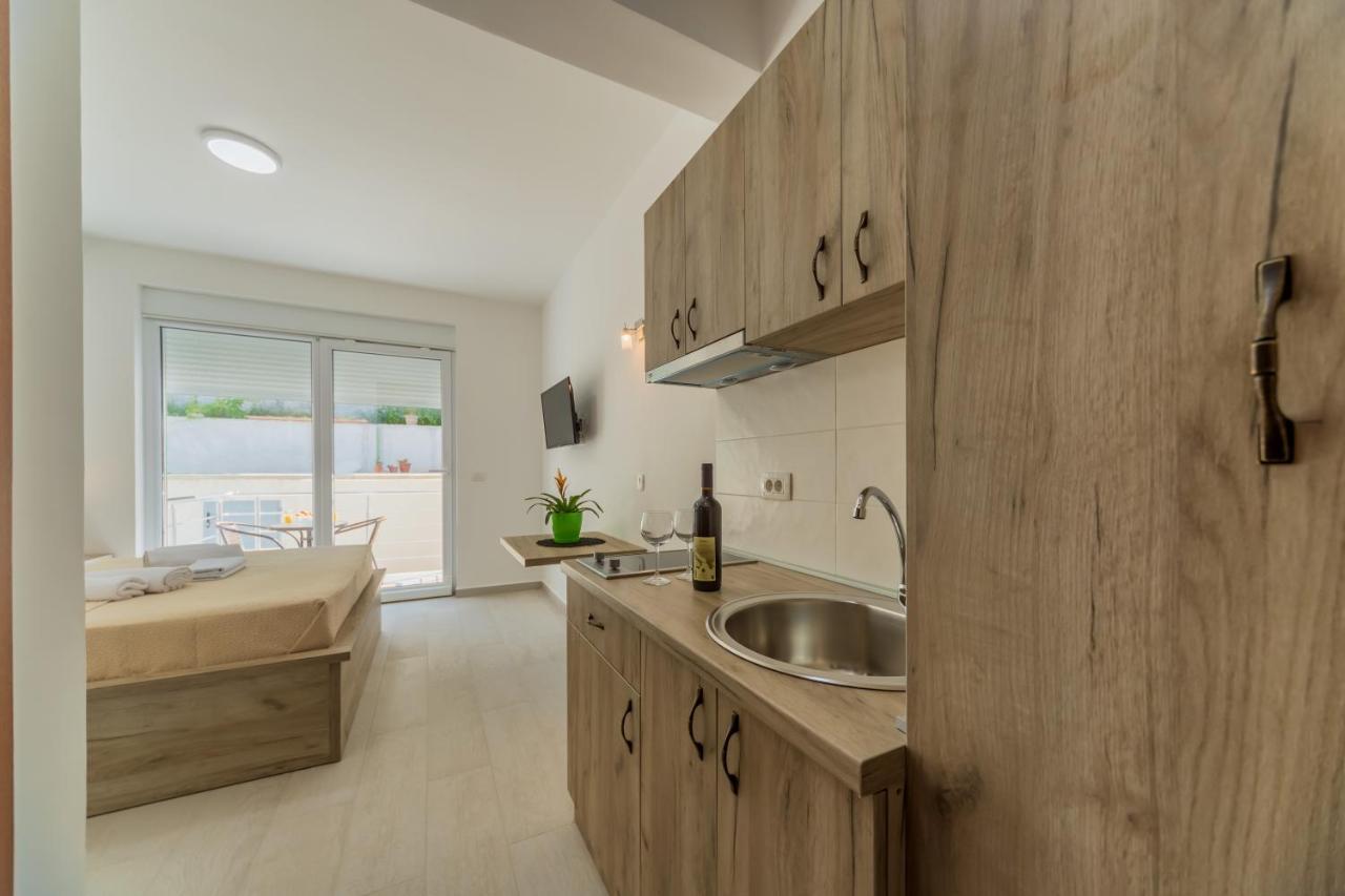 Grejm Lux Family Apartments Petrovac Luaran gambar