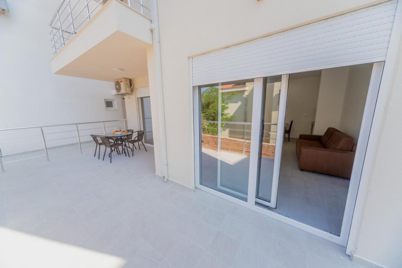 Grejm Lux Family Apartments Petrovac Luaran gambar