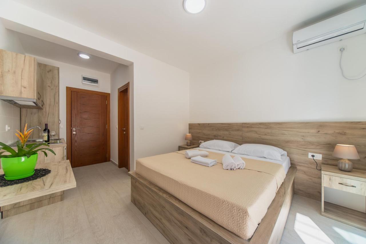 Grejm Lux Family Apartments Petrovac Luaran gambar