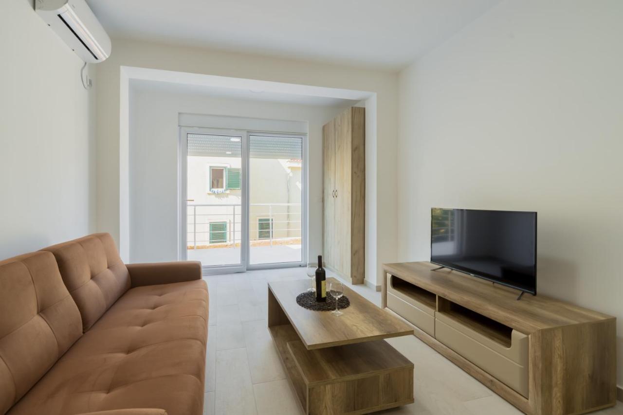 Grejm Lux Family Apartments Petrovac Luaran gambar