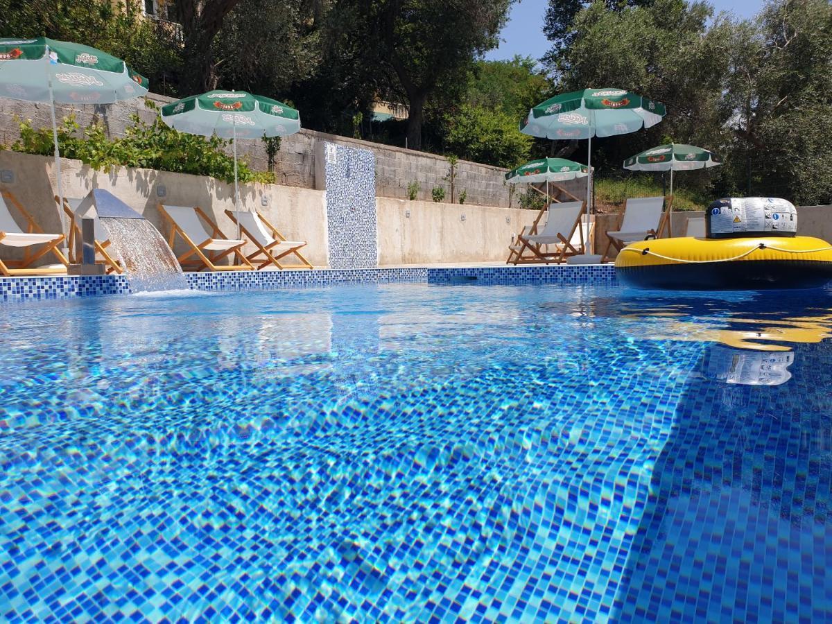 Grejm Lux Family Apartments Petrovac Luaran gambar